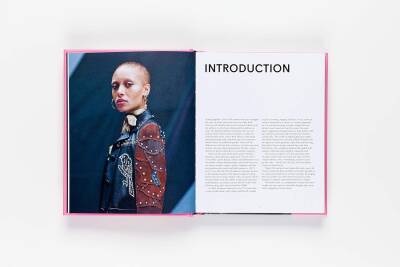 100 Women 100 Styles - 4