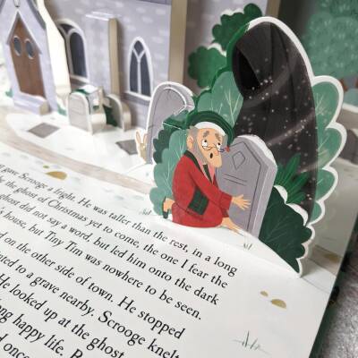 A Christmas Carol (Christmas Pop Up Book) - 3